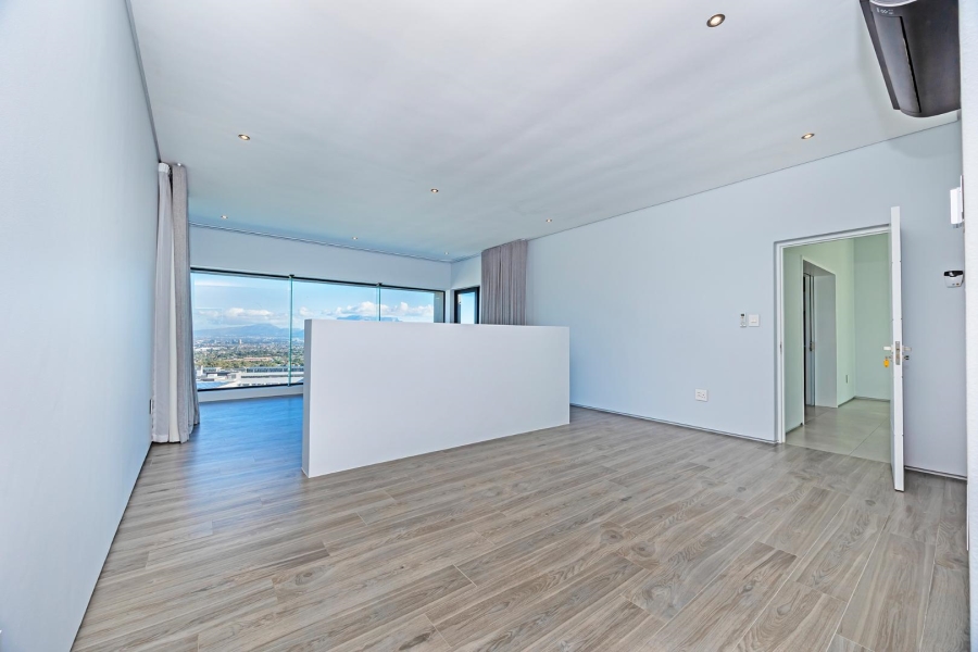 5 Bedroom Property for Sale in Baronetcy Estate Western Cape